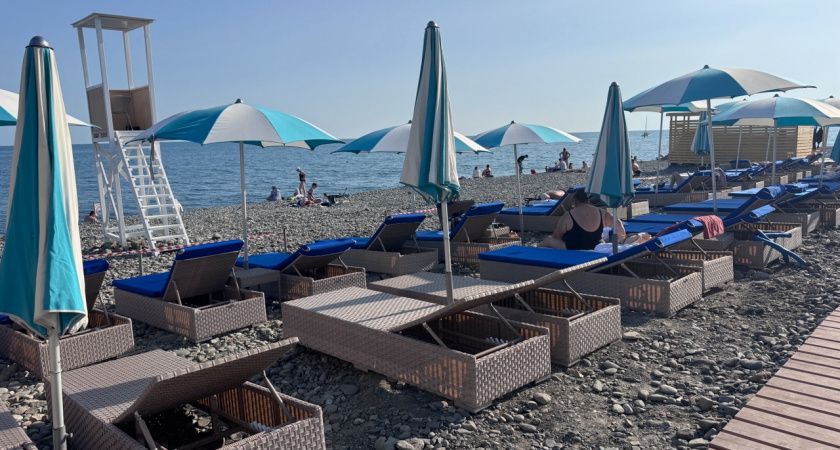 Отдыхающие сворачивают нашли сразу три курорта без толп народа и мазута на Азовском море