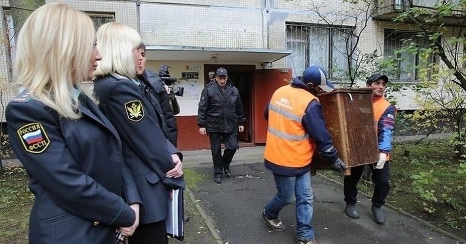 Как бывшая владелица квартиры оказалась должна почти миллион за нелегальное проживание