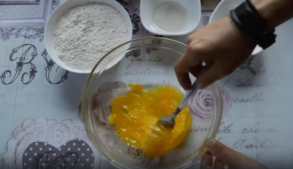 Как приготовить домашнюю лапшу: шаги к идеальному результату