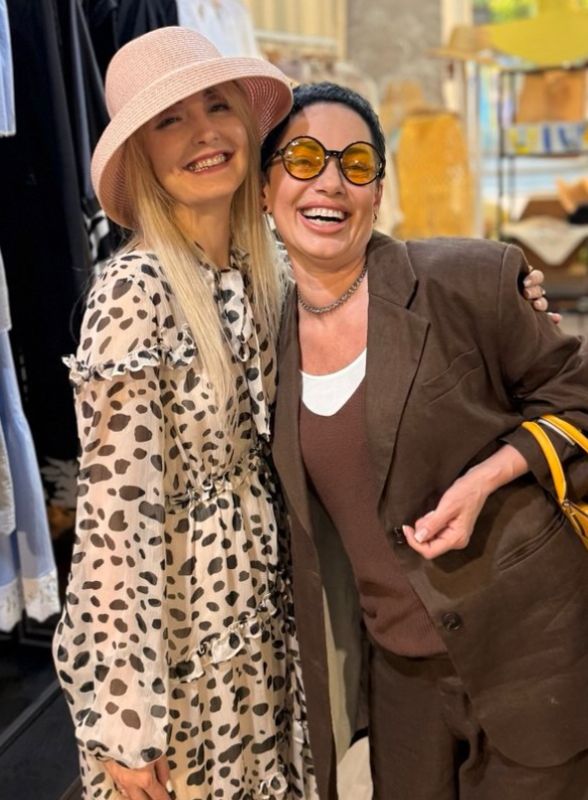 Зачем женщинам нужны шляпы этим летом