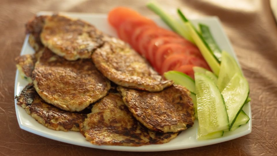 В Швейцарии драники жарят не так, как в России: вместо яиц и муки кладут неожиданный продукт