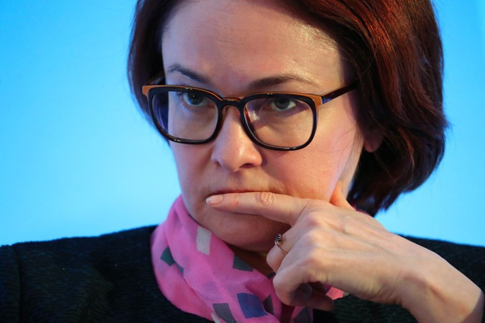 Переход на новые стандарты: ЦБ России вводит ограничения на переводы себе через СБП