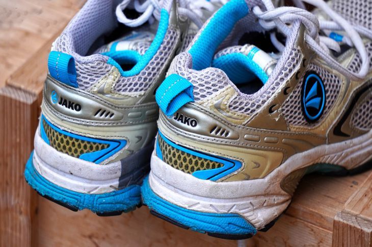 Как правильно ухаживать за кроссовками