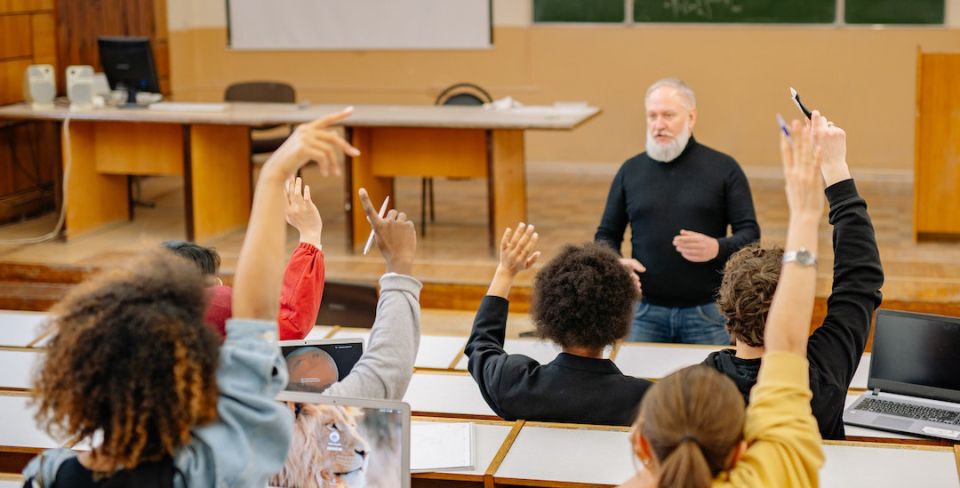 Возвращение целевого обучения в вузах: шаг к решению кадровой проблемы или шаг назад?