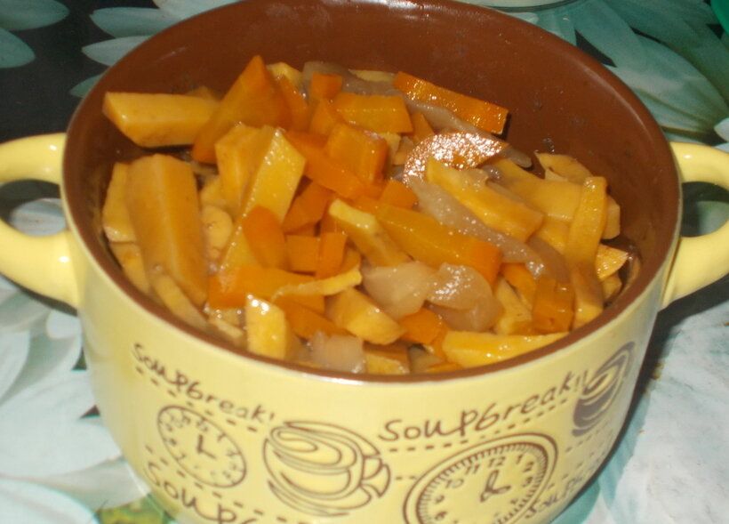 Запеченная репа и морковь с медом: два необычных рецепта для вашего стола