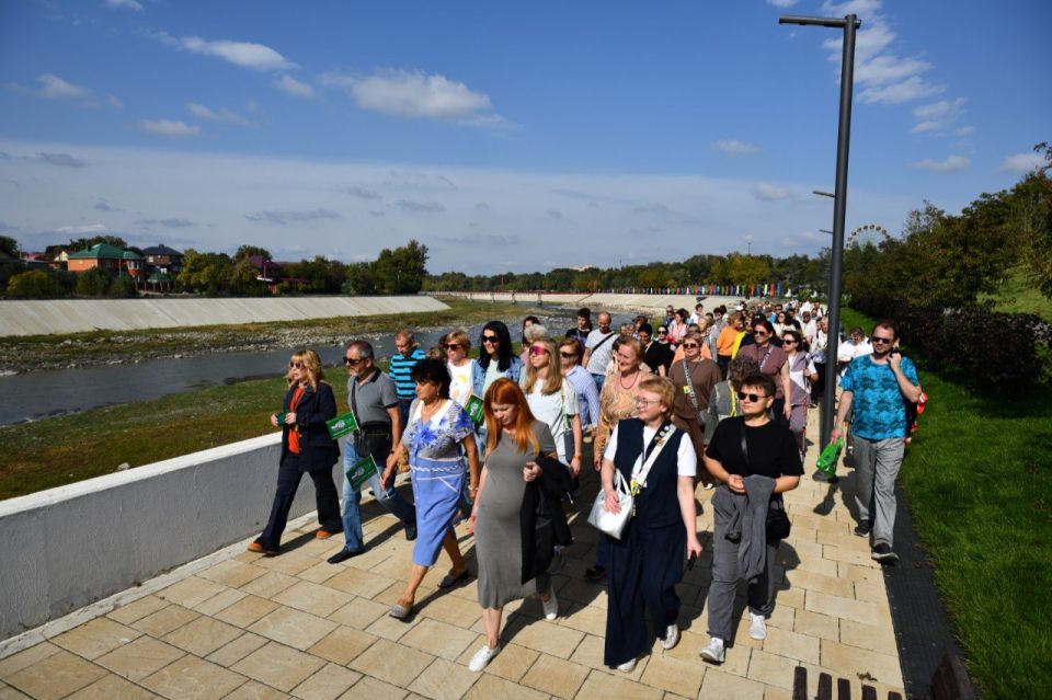 Жители и гости Майкопа посетили праздничную экскурсию
