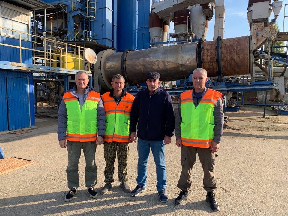 Ежегодно в третье воскресенье октября в нашей стране отмечается День работников дорожного хозяйства
