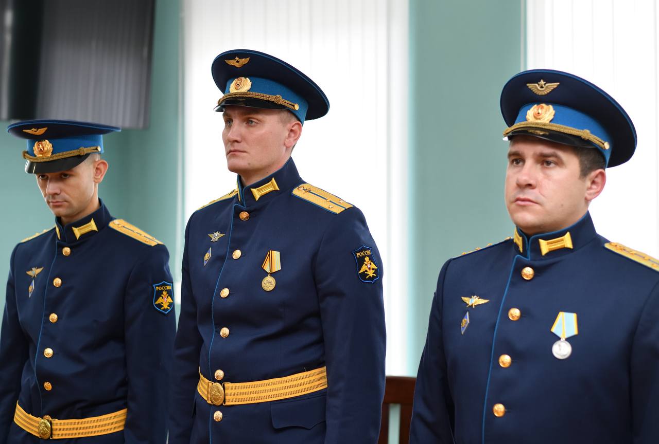 Геннадий Митрофанов: Сегодня вместе с военным комиссаром города Майкопа Алексеем Санташовым передали государственные награды семьям военнослужащих, погибших в ходе Специальной военной операции Геннадий Митрофанов: Сегодня вместе с военным комиссаром города Майкопа Алексеем Санташовым передали государственные награды семьям военнослужащих, погибших в ходе Специальной военной операции