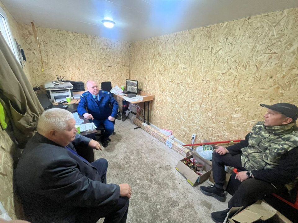 Прокуратура Шовгеновского района провела проверку исполнения законодательства в сфере реализации национального проекта