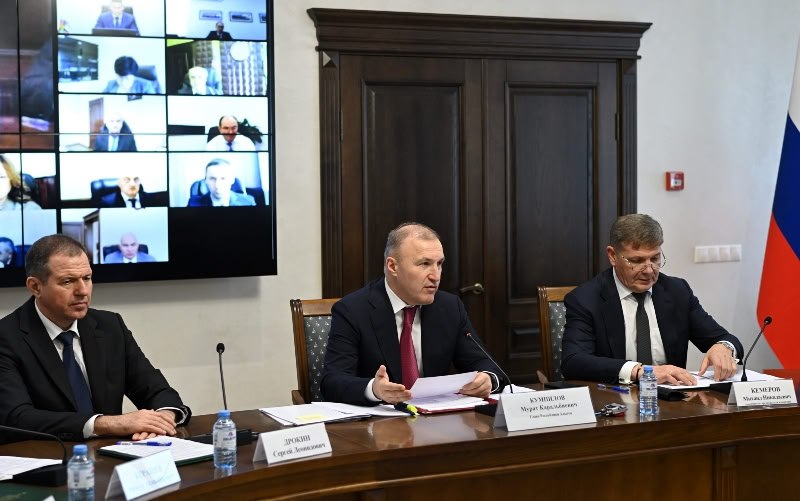 Врио министра внутренних дел Махмуд Тлюстангелов принял участие в заседании Антитеррористической комиссии в Республике Адыгея Врио министра внутренних дел Махмуд Тлюстангелов принял участие в заседании Антитеррористической комиссии в Республике Адыгея