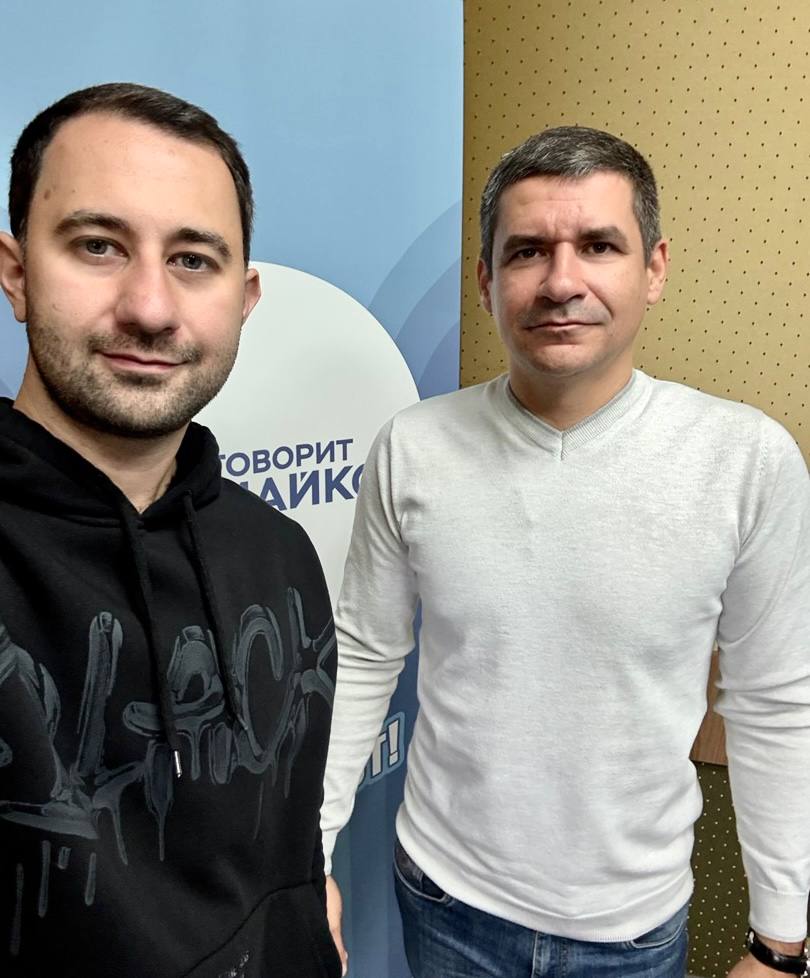 Сегодня в программе «Формула безопасности» мы говорили об особенностях управления автомобилем в осенне-зимний период