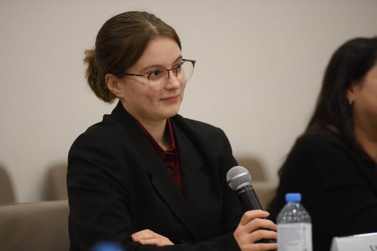 В рамках рабочей поездки в Республику Адыгея статс-секретарь – заместитель Министра культуры России Жанна Алексеева встретилась с земскими работниками культуры В рамках рабочей поездки в Республику Адыгея статс-секретарь – заместитель Министра культуры России Жанна Алексеева встретилась с земскими работниками культуры