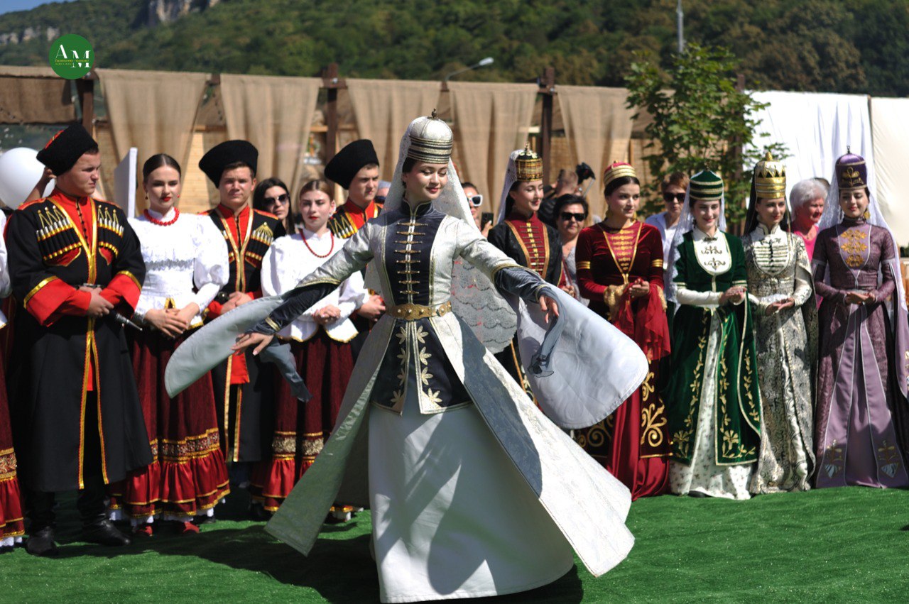 В столице Адыгеи отметят День народного единства В столице Адыгеи отметят День народного единства