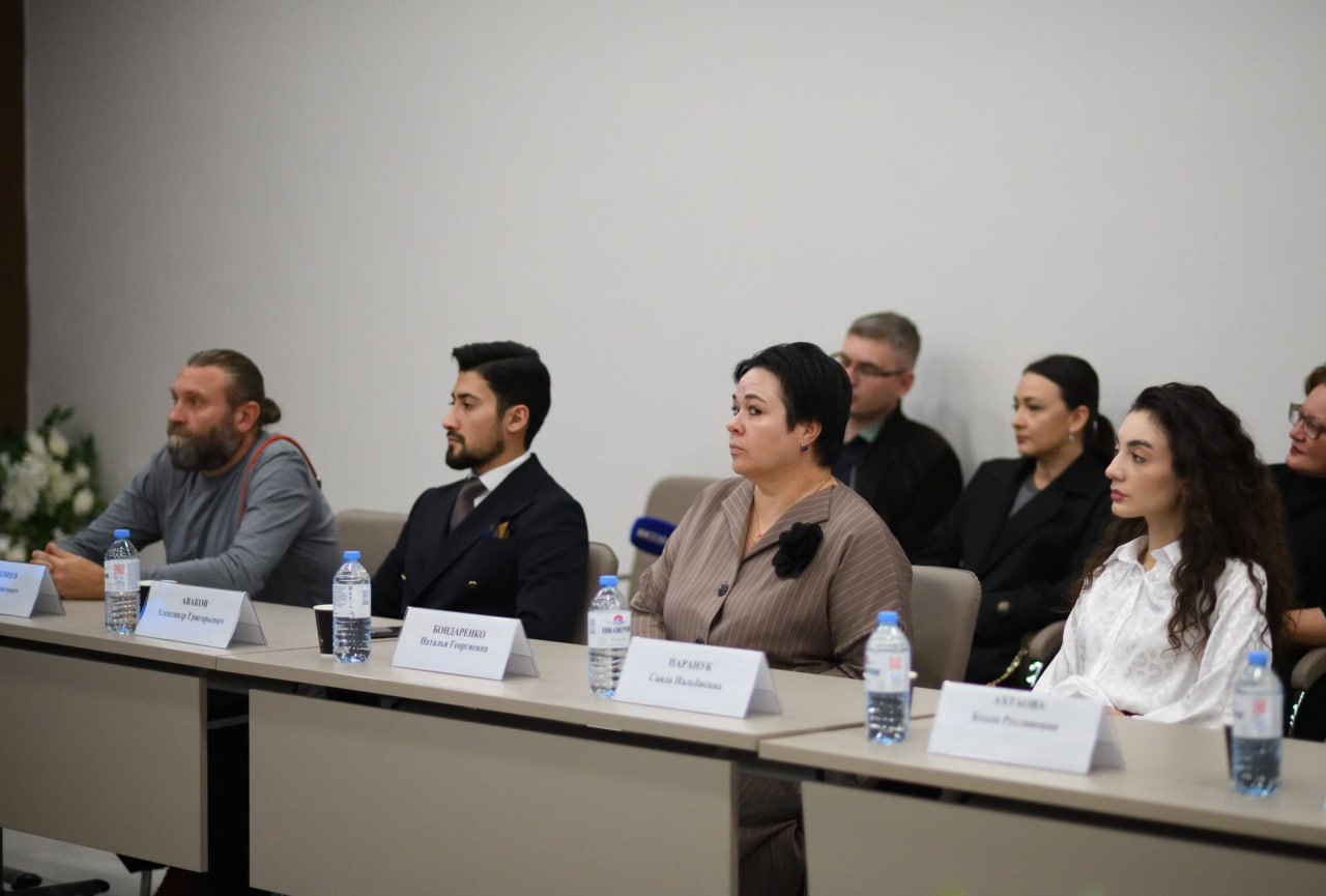 В рамках рабочей поездки в Республику Адыгея статс-секретарь – заместитель Министра культуры России Жанна Алексеева встретилась с земскими работниками культуры В рамках рабочей поездки в Республику Адыгея статс-секретарь – заместитель Министра культуры России Жанна Алексеева встретилась с земскими работниками культуры