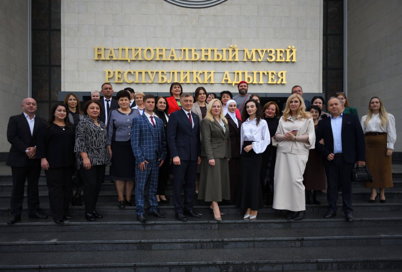 В рамках рабочей поездки в Республику Адыгея статс-секретарь – заместитель Министра культуры России Жанна Алексеева встретилась с земскими работниками культуры В рамках рабочей поездки в Республику Адыгея статс-секретарь – заместитель Министра культуры России Жанна Алексеева встретилась с земскими работниками культуры