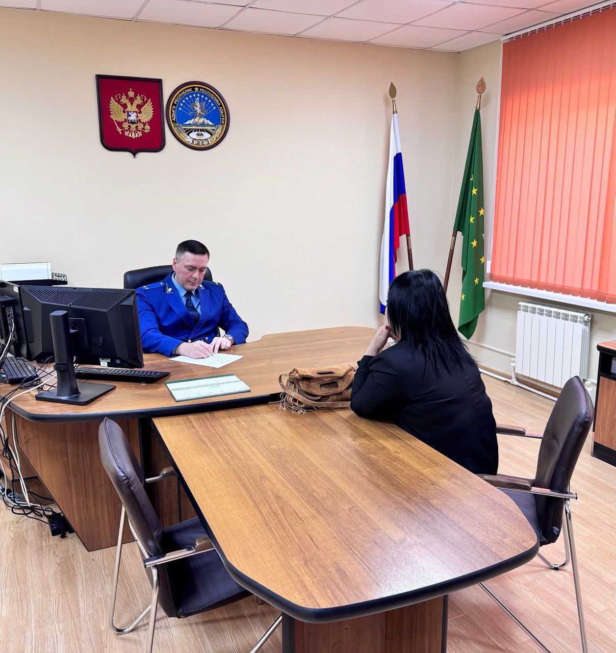 Прокурор Шовгеновского района Анзор Кинечев провел личный прием представителей бизнес-сообщества района Прокурор Шовгеновского района Анзор Кинечев провел личный прием представителей бизнес-сообщества района