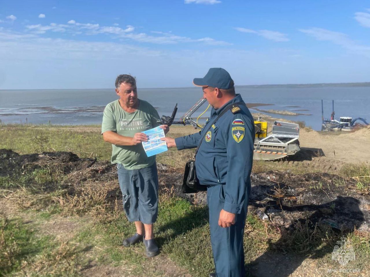 МЧС России напоминает: соблюдайте безопасность на воде МЧС России напоминает: соблюдайте безопасность на воде