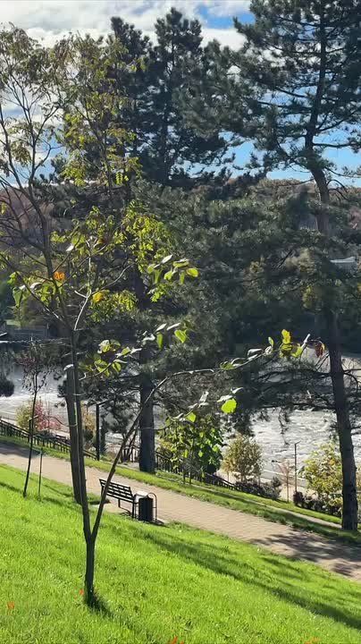 Такая осень нам нравится. Майкоп, городской парк Советская Адыгея