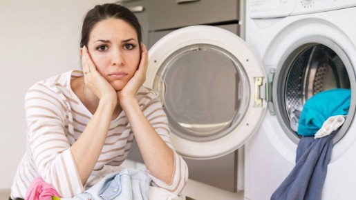 Черно-белые вещи никогда не полиняют: вот как правильно их стирать