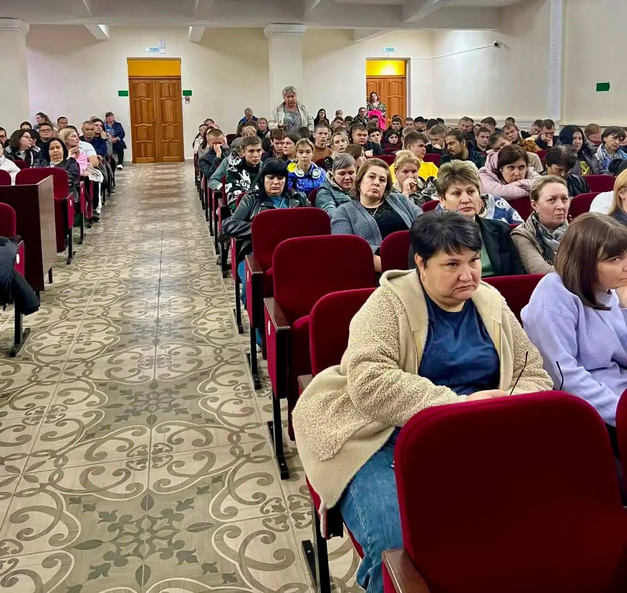 Госавтоинспекторы приняли участие в сходах граждан поселений Гиагинского района Госавтоинспекторы приняли участие в сходах граждан поселений Гиагинского района