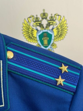 Прокуратура Майкопа направила в суд уголовное дело в отношении ранее осужденного за угрозу применения насилия в отношении полицейского местного жителя, обвиняемого в хулиганстве