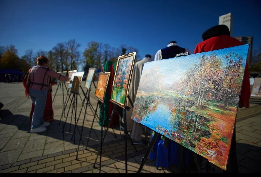 В Адыгее отметили один из самых колоритных государственных праздников — День народного единства В Адыгее отметили один из самых колоритных государственных праздников — День народного единства