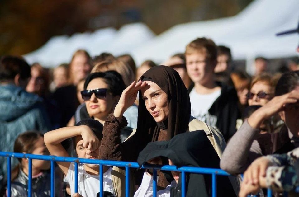 В Адыгее отметили один из самых колоритных государственных праздников — День народного единства В Адыгее отметили один из самых колоритных государственных праздников — День народного единства
