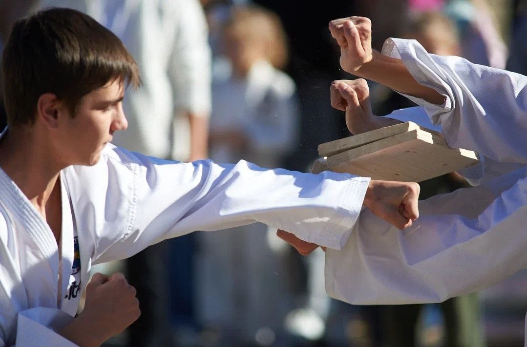 В Адыгее отметили один из самых колоритных государственных праздников — День народного единства В Адыгее отметили один из самых колоритных государственных праздников — День народного единства