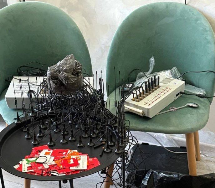 В Адыгее оперативники ликвидировали узел связи, используемый онлайн-аферистами для обмана граждан