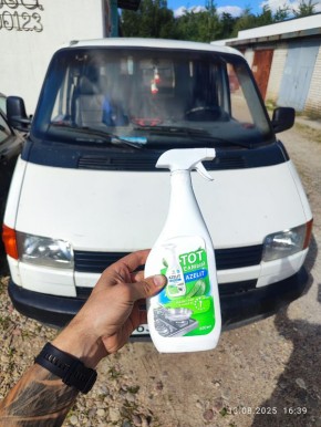 Как вернуть былую свежесть пластиковым элементам в автомобиле: простое и эффективное средство