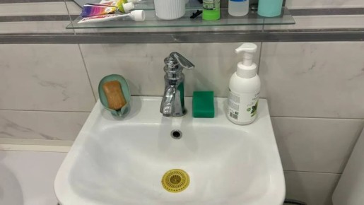 Легкие и быстрые способы устранить засоры на кухне и в ванной без помощи сантехника