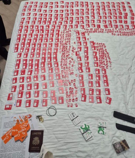 В Адыгее оперативники ликвидировали узел связи, используемый онлайн-аферистами для обмана граждан В Адыгее оперативники ликвидировали узел связи, используемый онлайн-аферистами для обмана граждан