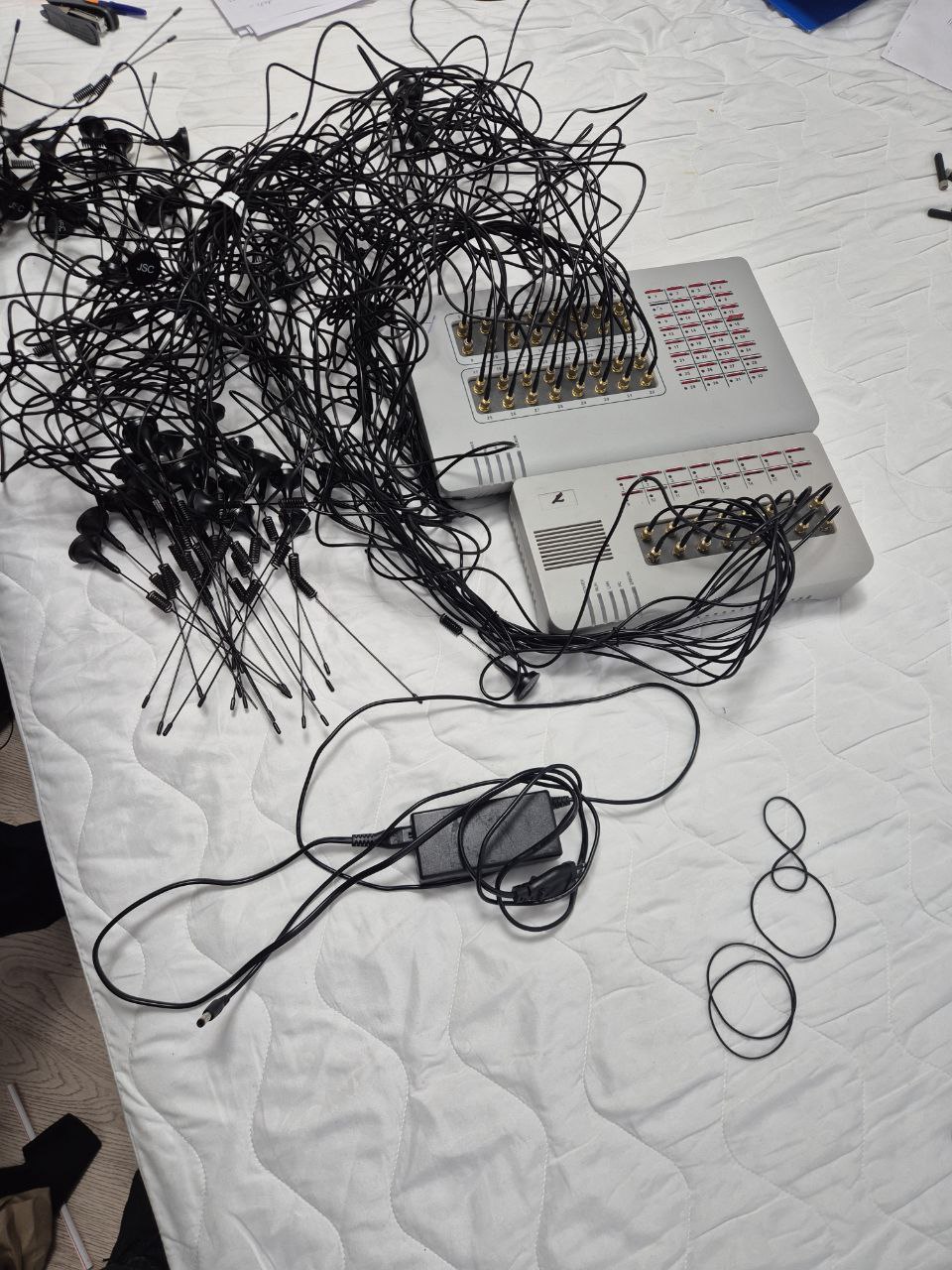 В Адыгее два молодых сибиряка организовали колл-центр для мошенников