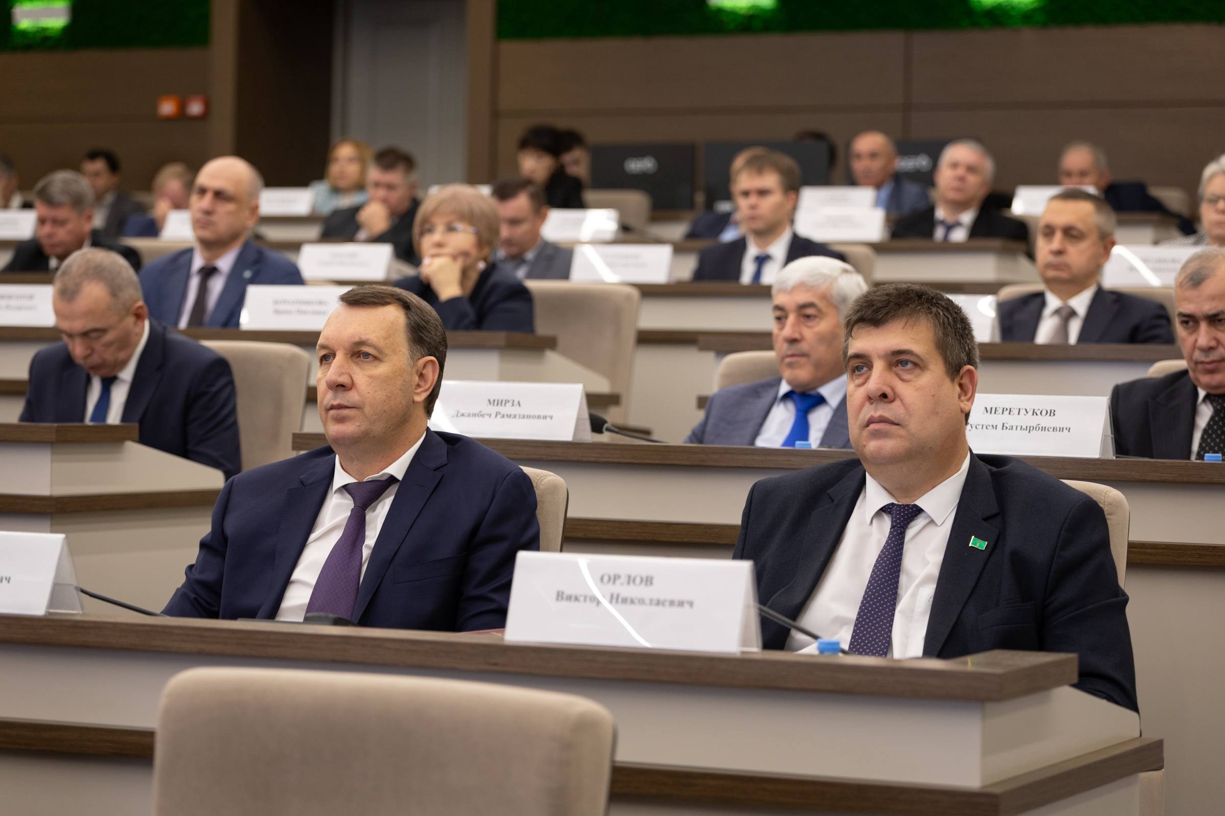 Мурат Кумпилов: Кабмин Адыгеи рассмотрел проект республиканского бюджета на 2026 год и на плановый период 2027 и 2028 годов Мурат Кумпилов: Кабмин Адыгеи рассмотрел проект республиканского бюджета на 2026 год и на плановый период 2027 и 2028 годов