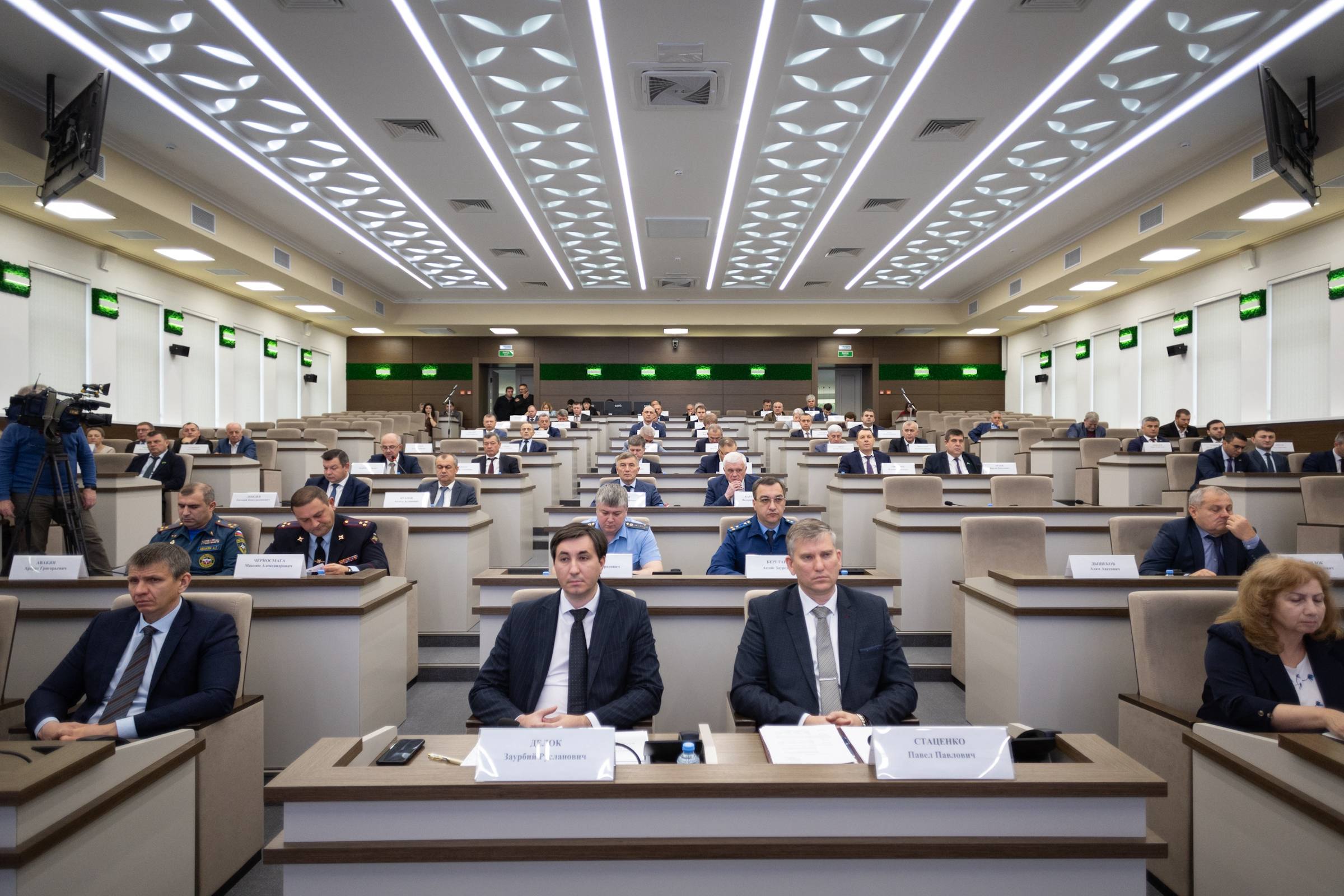 Мурат Кумпилов: Кабмин Адыгеи рассмотрел проект республиканского бюджета на 2026 год и на плановый период 2027 и 2028 годов Мурат Кумпилов: Кабмин Адыгеи рассмотрел проект республиканского бюджета на 2026 год и на плановый период 2027 и 2028 годов