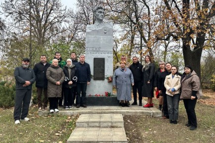 Делегация Адыгеи побывала на месте подвига Хусена Андрухаева в селе Дьяково Луганской Народной Республики