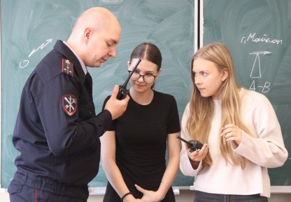 В Майкопе школьники узнали о работе центра информационных технологий связи и защиты информации республиканского МВД