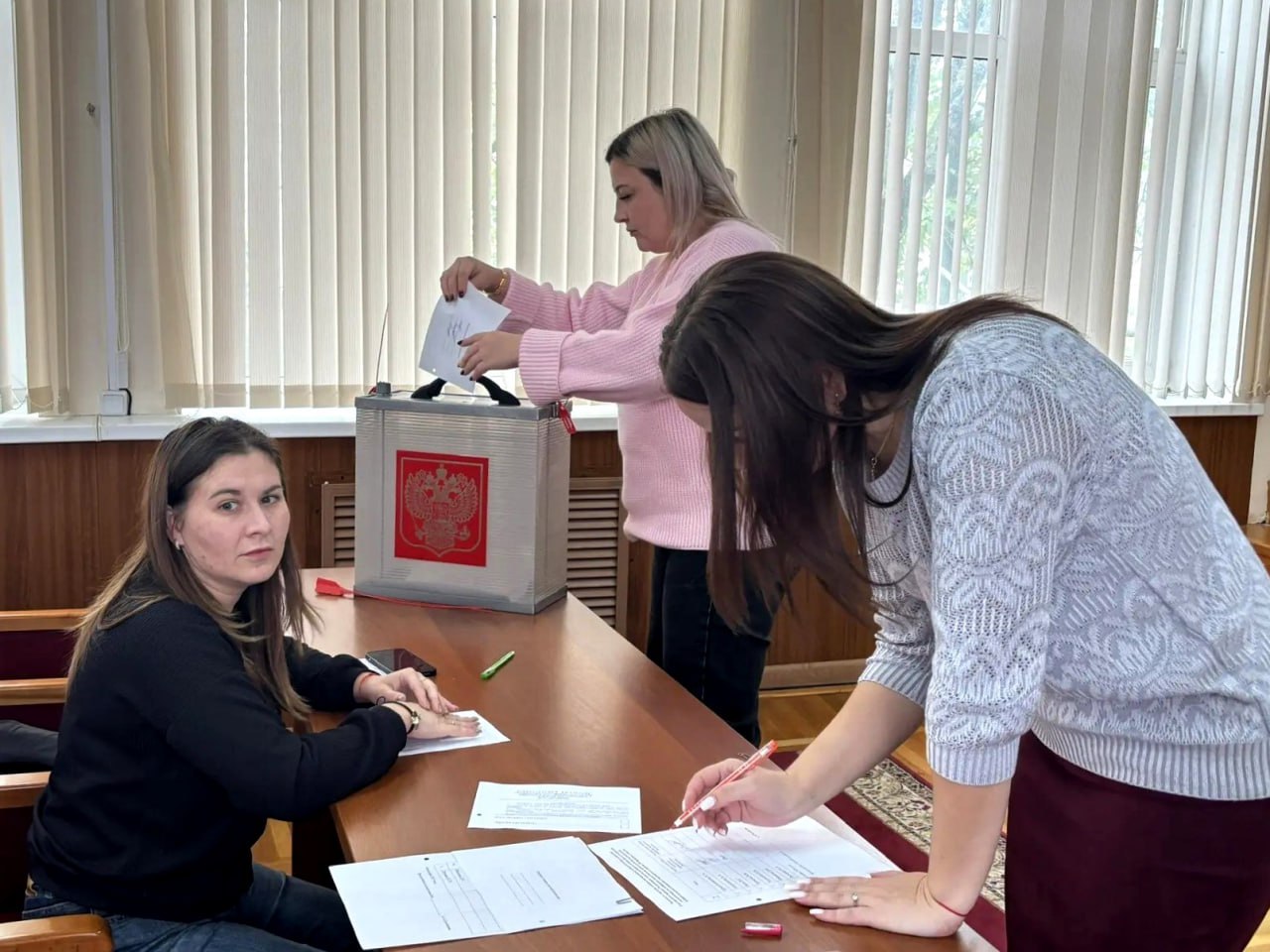 В Адыгее стартовала работа по формированию новых составов молодежных избирательных комиссий В Адыгее стартовала работа по формированию новых составов молодежных избирательных комиссий