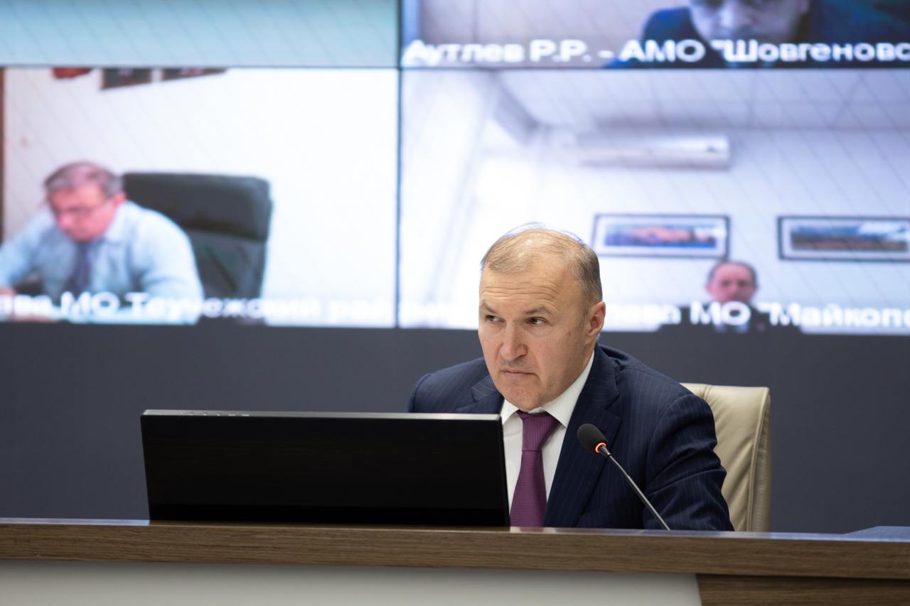 Глава Адыгеи Мурат Кумпилов поставил ряд задач перед членами регионального кабмина