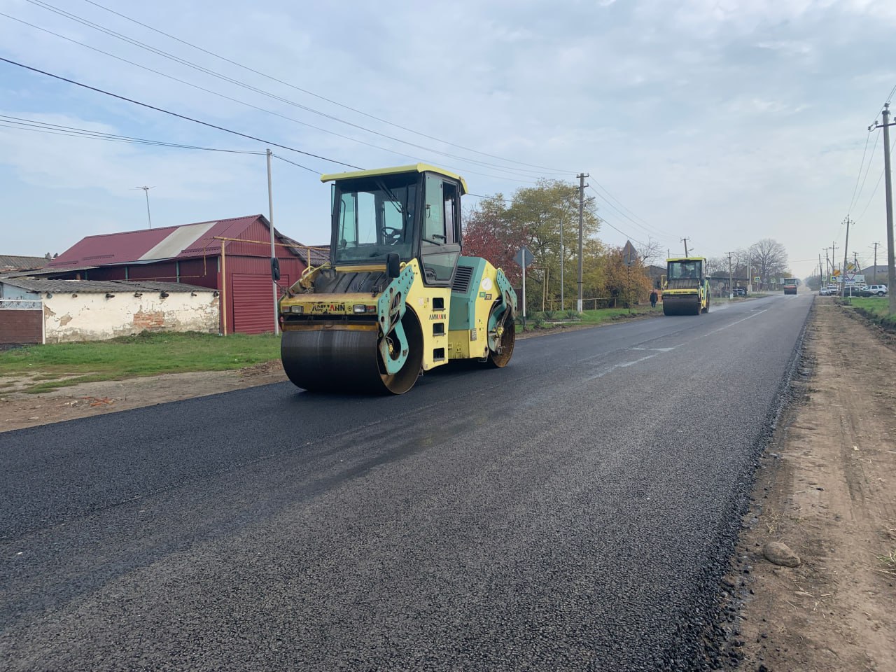 На средства национального проекта «Инфраструктура для жизни» в Гиагинском районе нашей республики ведется ремонт региональной автомобильной дороги Подъезд к ст. Дондуковской На средства национального проекта «Инфраструктура для жизни» в Гиагинском районе нашей республики ведется ремонт региональной автомобильной дороги Подъезд к ст. Дондуковской