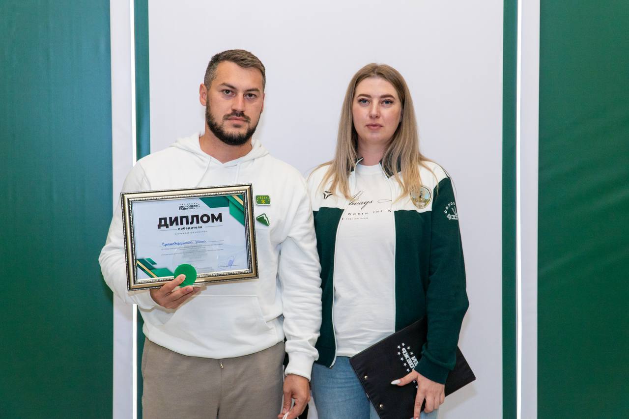 Более 100 лидеров молодежной политики Адыгеи приняли участие в региональном слете «Молодежка» Более 100 лидеров молодежной политики Адыгеи приняли участие в региональном слете «Молодежка»