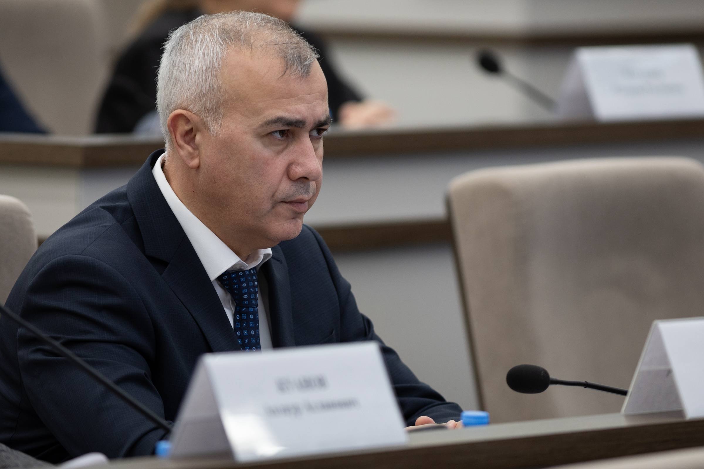 Мурат Кумпилов: Реализация ряда задач, которые обозначены Президентом РФ Владимиром Путиным по предоставлению мер поддержки участников СВО и их семей, – ключевой вопрос планёрного совещания Кабмина Адыгеи Мурат Кумпилов: Реализация ряда задач, которые обозначены Президентом РФ Владимиром Путиным по предоставлению мер поддержки участников СВО и их семей, – ключевой вопрос планёрного совещания Кабмина Адыгеи