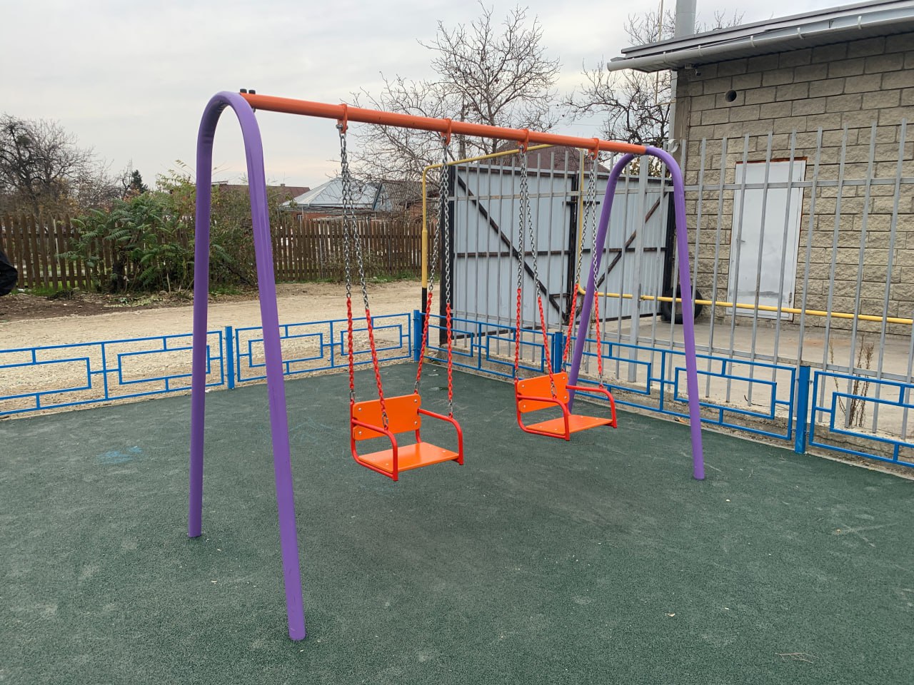 В Майкопе завершены работы по благоустройству общественной территории на улице Свердлова В Майкопе завершены работы по благоустройству общественной территории на улице Свердлова