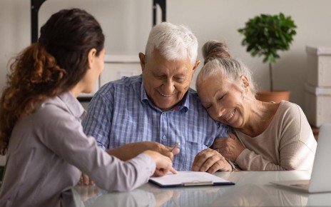 Три главные ошибки при дарении квартиры: как не оказаться без крыши над головой в 2025 году