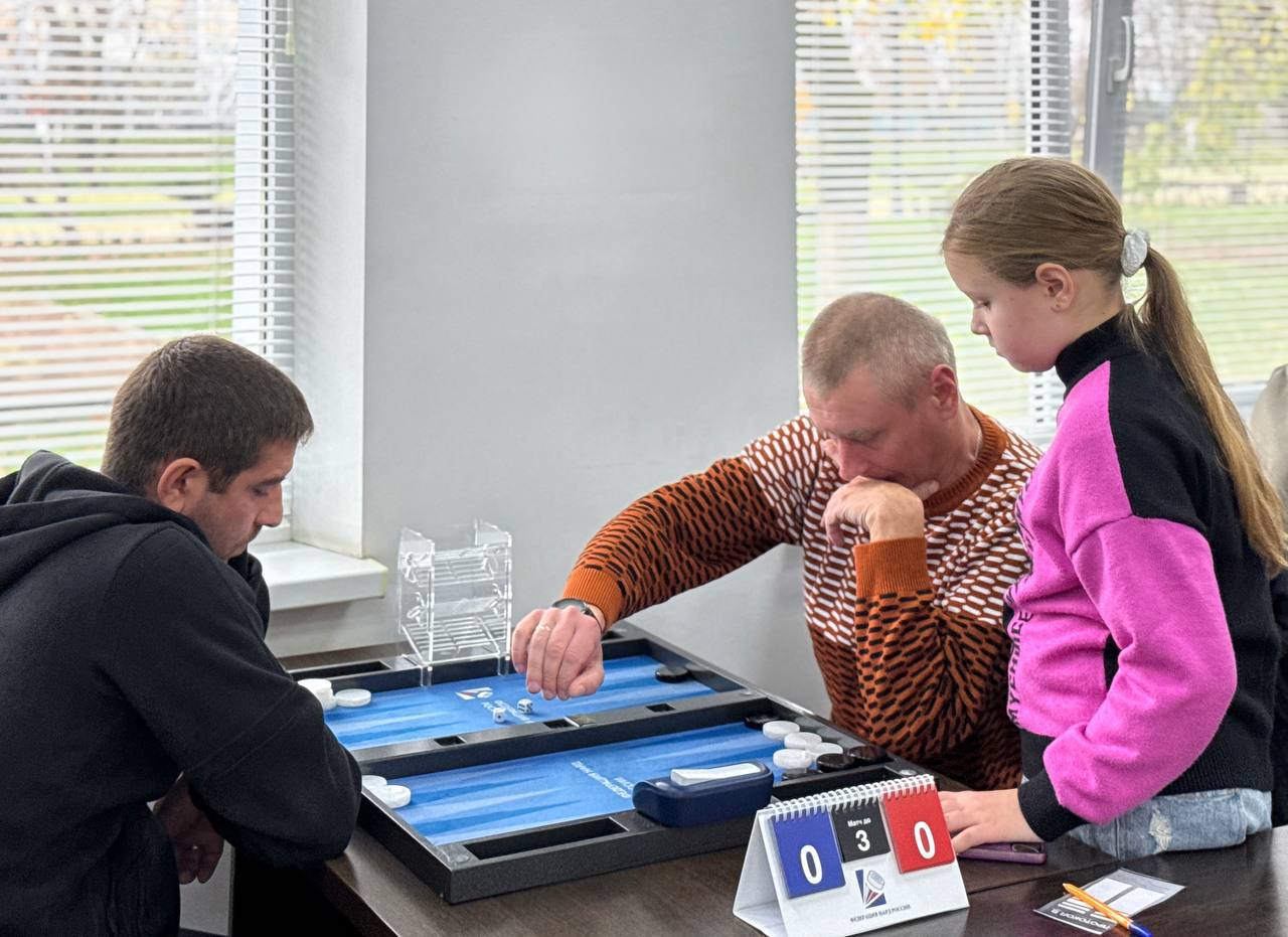 В столице Адыгеи проходит Открытый чемпионат по нардам на Кубок защитников Отечества В столице Адыгеи проходит Открытый чемпионат по нардам на Кубок защитников Отечества