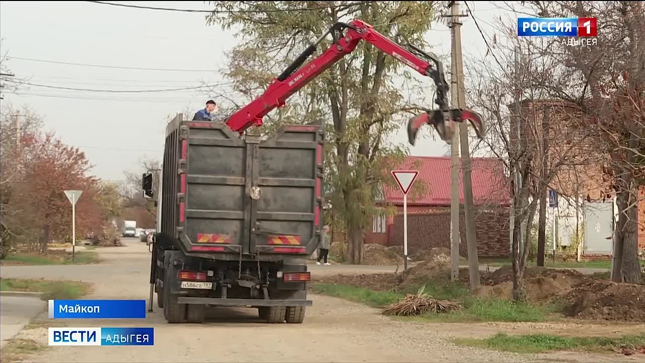 Автопарк адыгейского филиала ООО «ЭкоЦентр» пополнился двумя новыми машинами