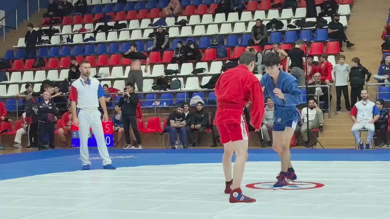 Второй день IX Всероссийских соревнований по самбо «На призы 11-кратного чемпиона Мира Мурата Хасанова»