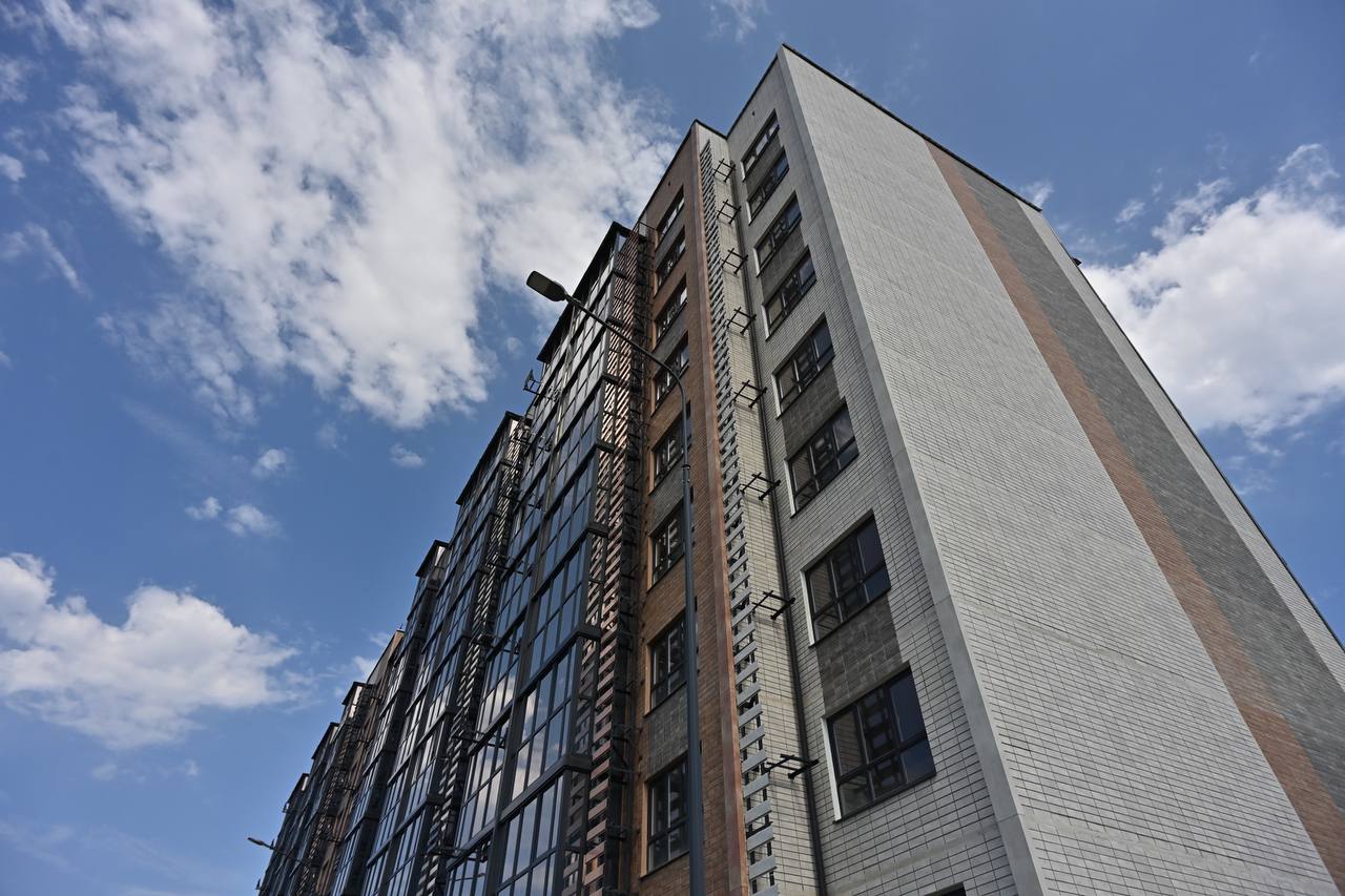 В Адыгее с начала года введено в эксплуатацию более 500 тысяч квадратных метров жилья В Адыгее с начала года введено в эксплуатацию более 500 тысяч квадратных метров жилья