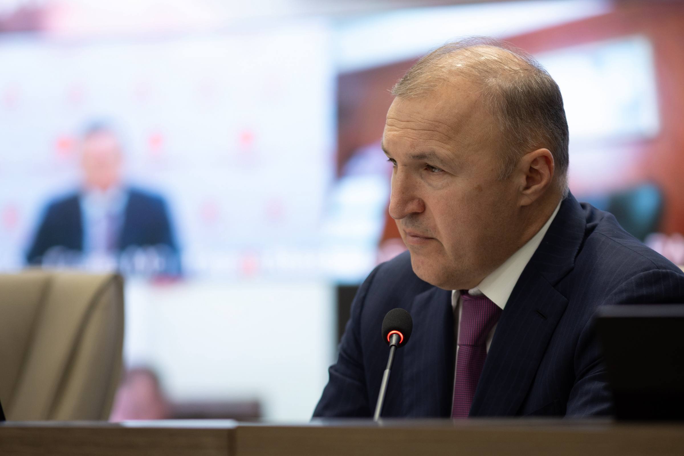 Глава Адыгеи поручил руководителям муниципалитетов активизировать работу по благоустройству и озеленению территорий