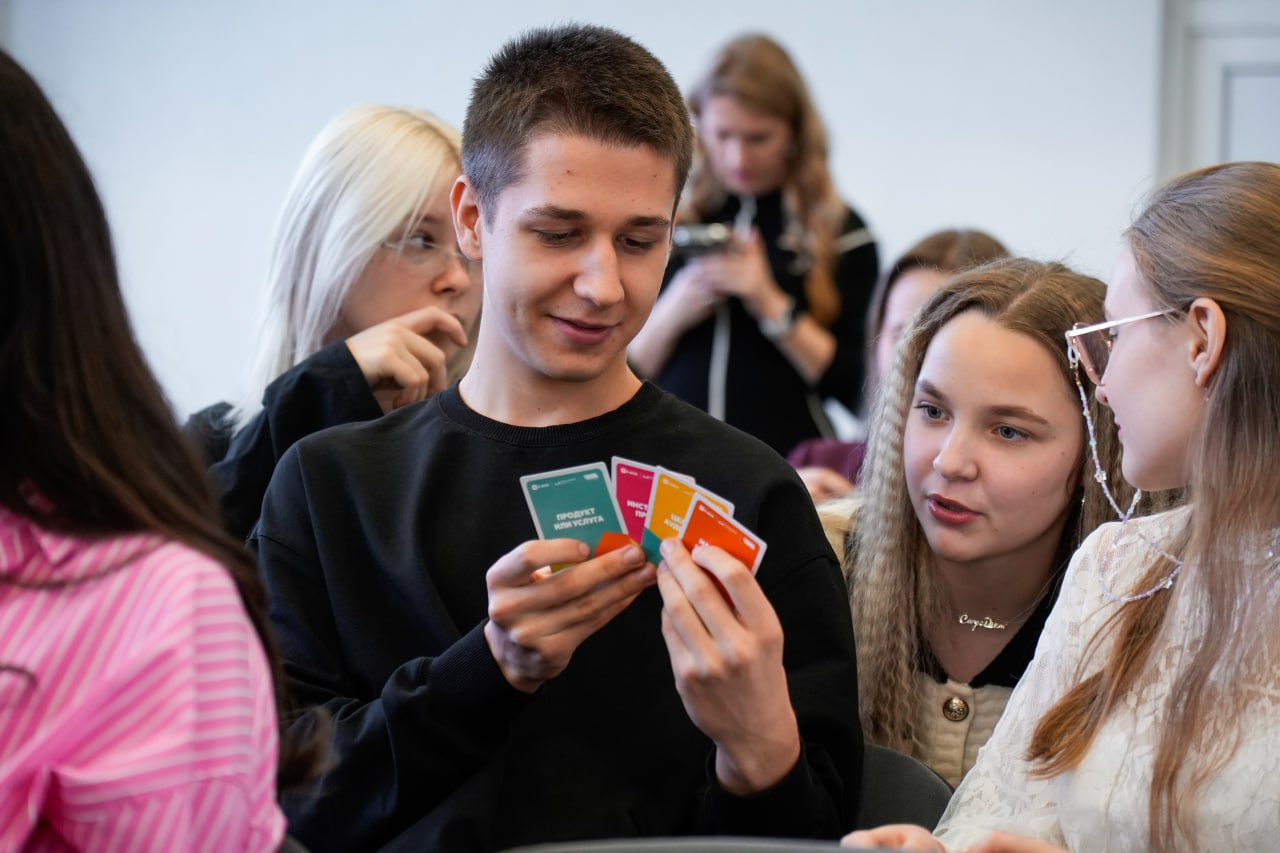 В майкопском лицее № 19 прошел Всероссийский предпринимательский урок В майкопском лицее № 19 прошел Всероссийский предпринимательский урок